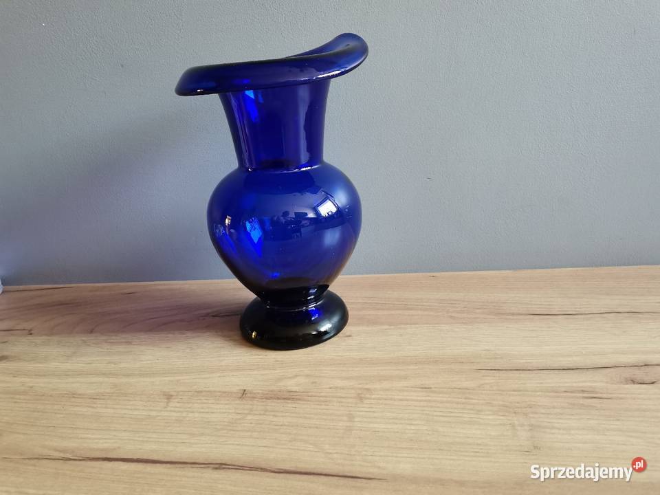 Stary niebieski wazon szkło kobaltowe design PRL sprzedam