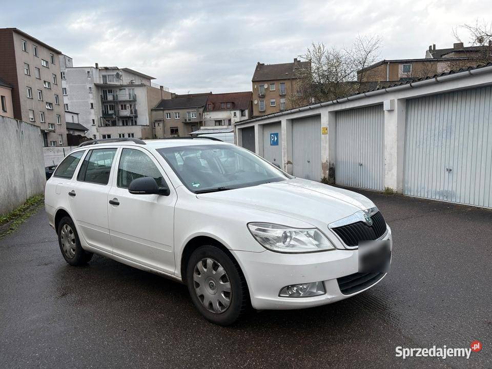 Skoda octavia 2012 12 b 6 biegów Turek sprzedam