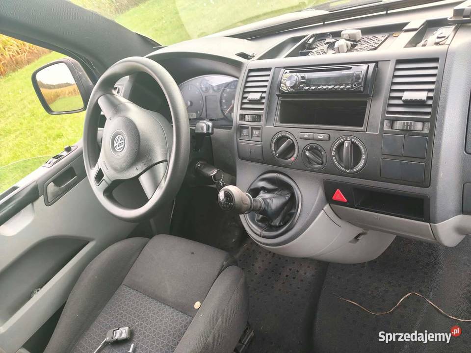 Volkswagen Transporter T5 25axd Uszkodzony 130KM Umień