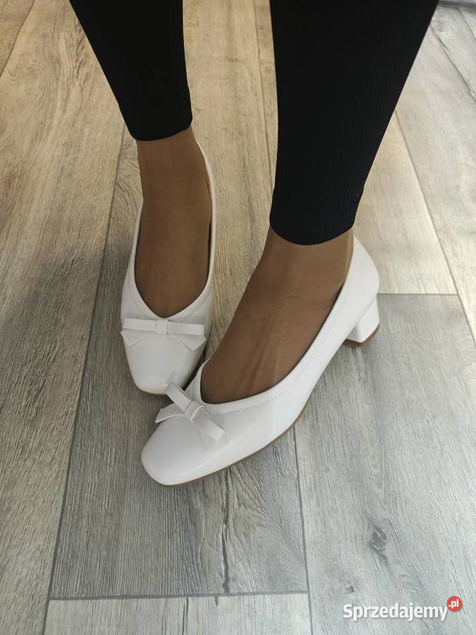 42 Białe Mega wygodne czółenka wieczorowe NOWE Kraków sprzedam