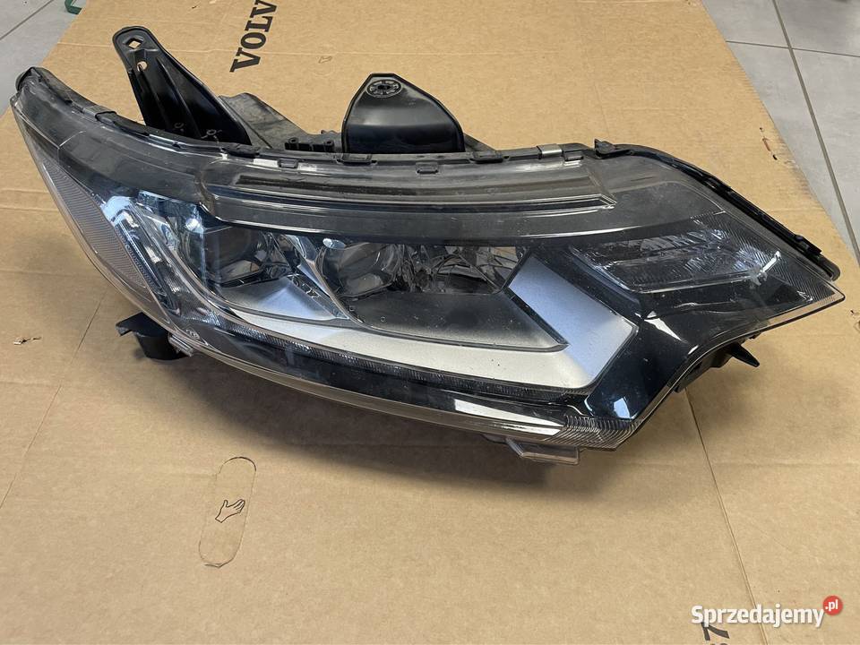 Mitsubishi Outlander reflektor led prawy III Oświetlenie Kozubszczyzna