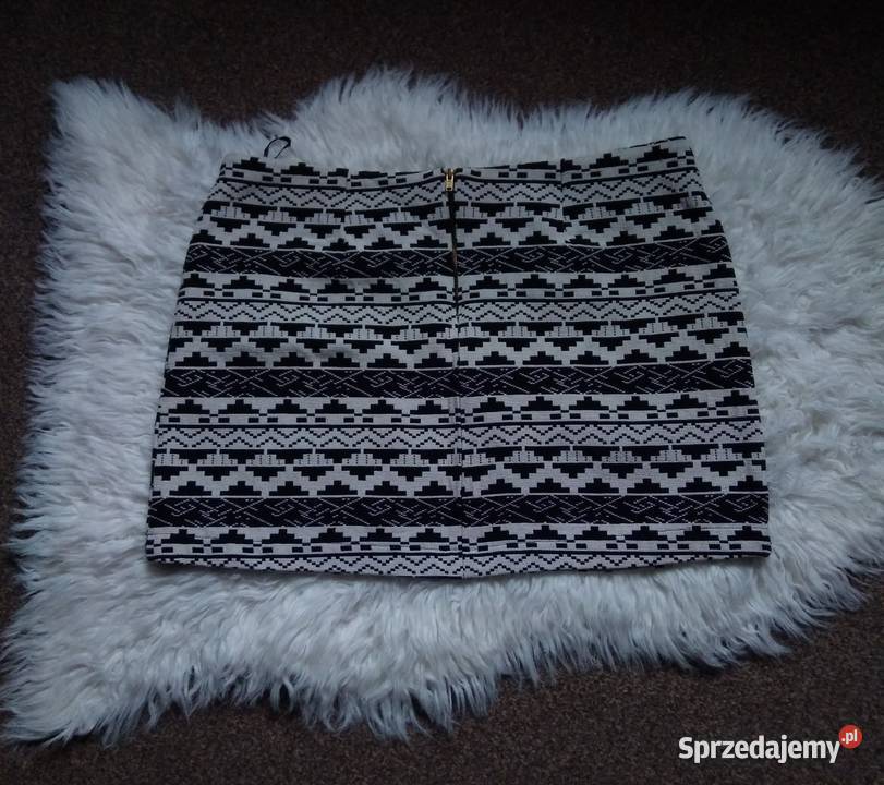 Reserved spódnica rozmiar 44 biały śląskie