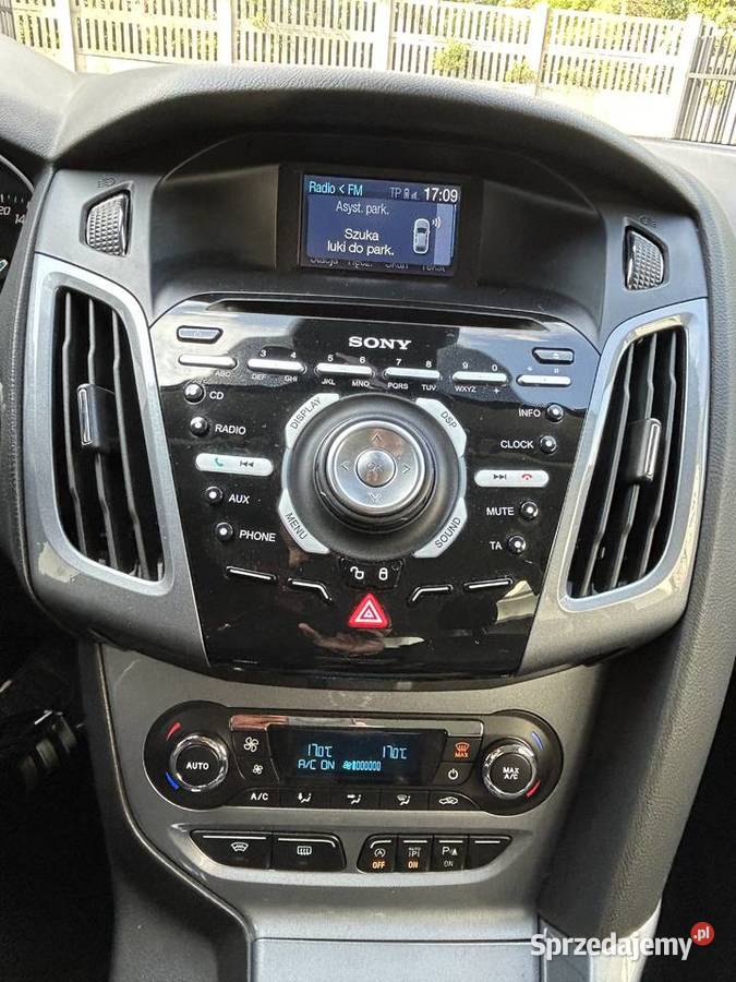 Ford Focus 10i Titanium podgrzewane fotele wielkopolskie Ostrzeszów