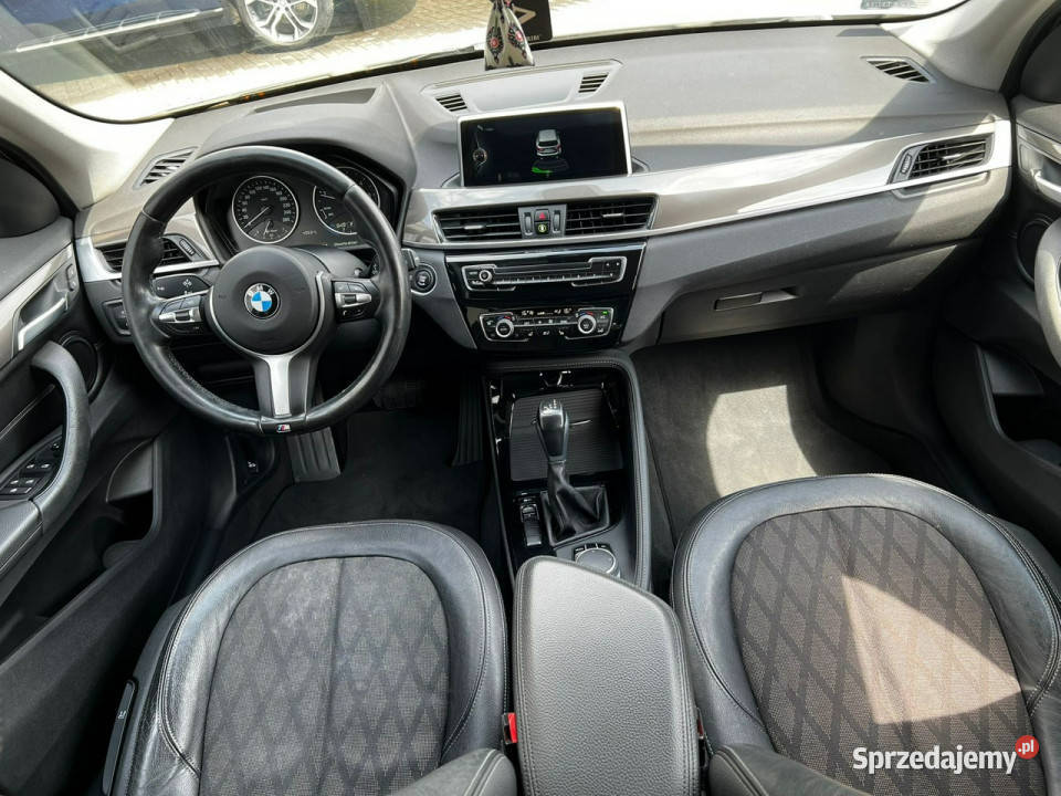 BMW X1 X1 sDrive18d Automat II F48 2015 gniazdo USB Baranowo