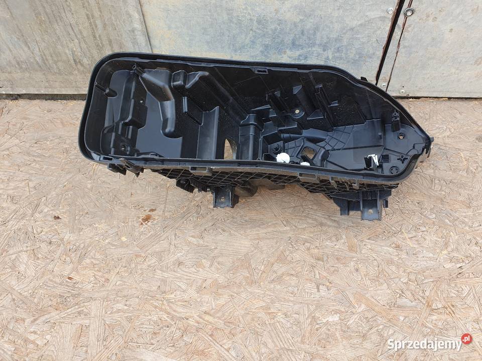 BMW 5 G30 G31 LIFT LCI PUSZKA LAMPY LEWA PRZÓD Międzychód