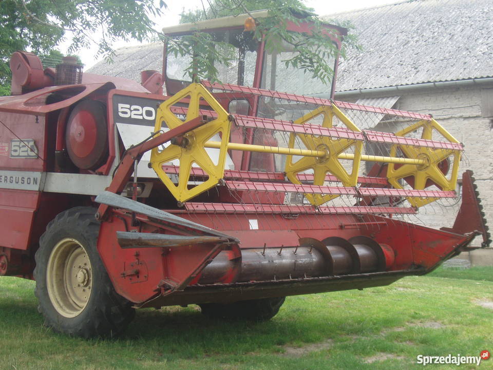 Massey Ferguson 520 kombajn zbożowy Bądkowo