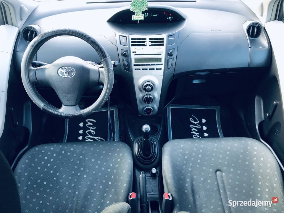 Toyota Yaris II 10VVTi 69 Biały akrylowy Przeworsk