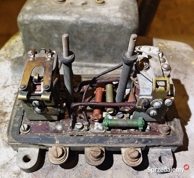 Regulator napięcia Ursus C45 Warszawa M20