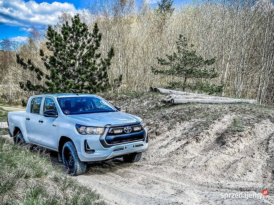 Zestaw dwóch lamp LAZER TRIPLER 750 Gen2 Toyota Lampy przednie warmińsko-mazurskie Pasłęk