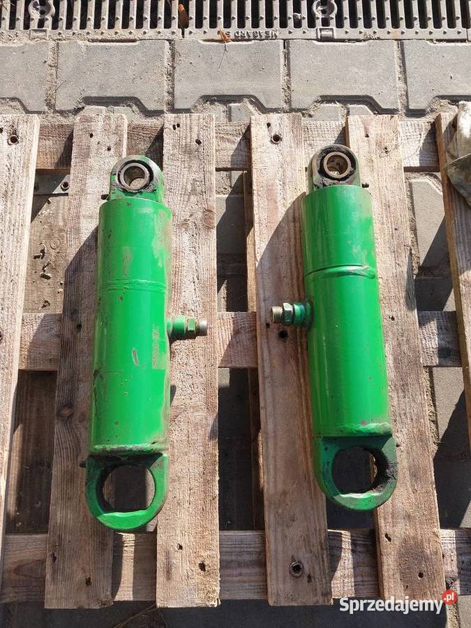 Siłownik John Deere Al80705 RE211913 Woźniki