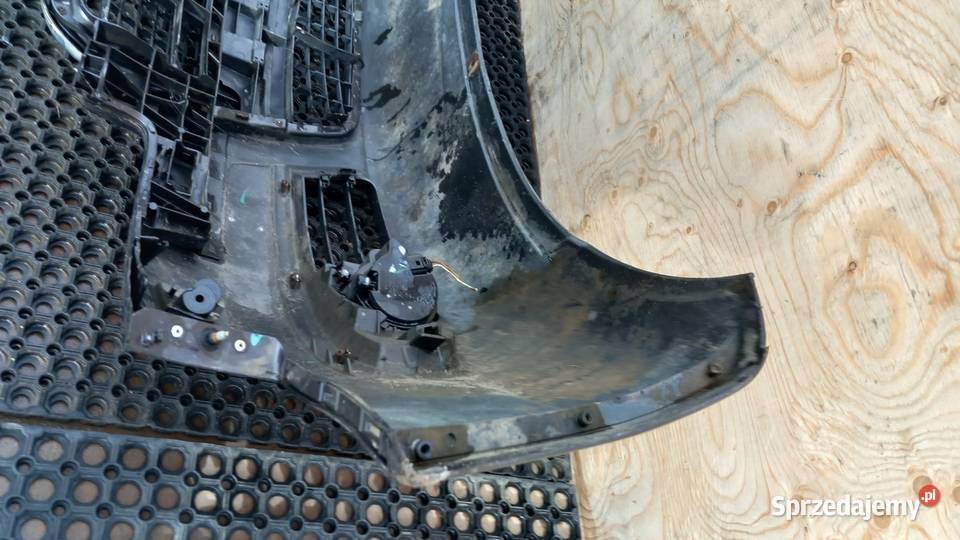 AUDI A6 C6 ZDERZAK PRZÓD HALOGEN Zbierkowo