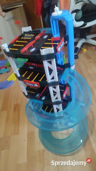 Parking 5poziomowy Bosh Książ Wielkopolski