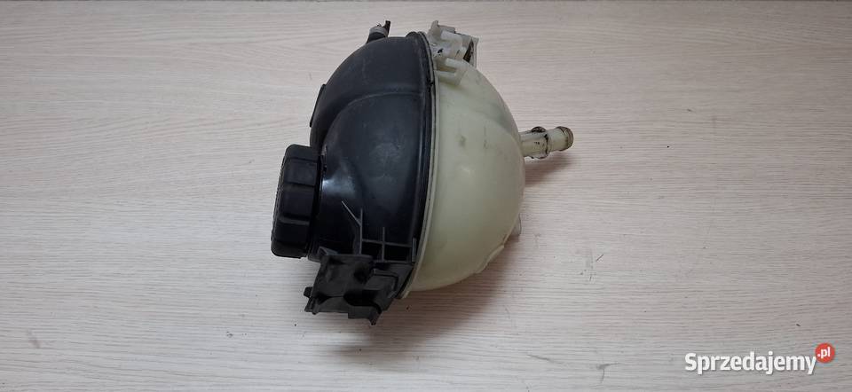 Zbiorniczek Wyrównawczy Mercedes W204 Sandomierz sprzedam