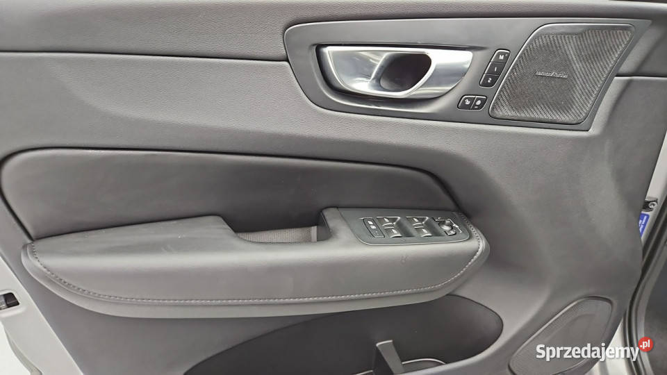 Volvo XC 60 B5 B AWD Ultra Dark aut Z Polskiego elektrycznie ustawiane fotele mazowieckie Warszawa