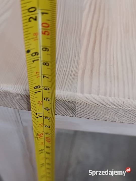 drewniane krzesło do jadalni w jasnym wielkopolskie Poznań