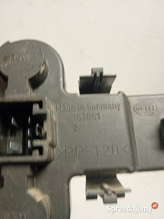 Wkład lampy oprawka żarówki HELLA 153851 tylna