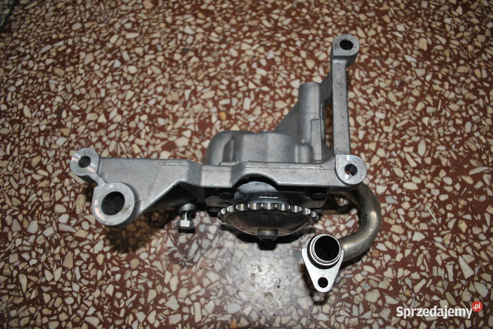 Pompa oleju AUDI A4B5 A6C5 A8D2 PASSAT B5 SKODA Poręba sprzedam