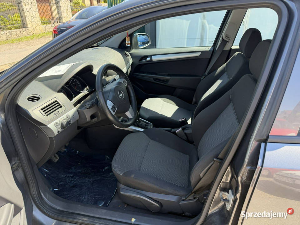 Opel Astra RatyZamiana Gwarancja 2010 bez rdzy elektrochrom. lusterka boczne