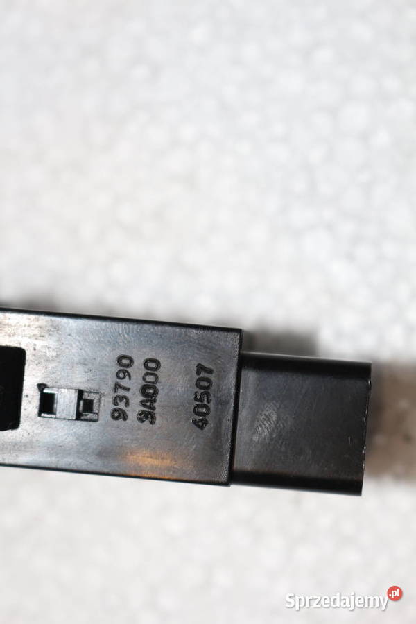 HYUNDAI TRAJET PRZEŁĄCZNIK AWARYJNYCH 93790 Prochowice