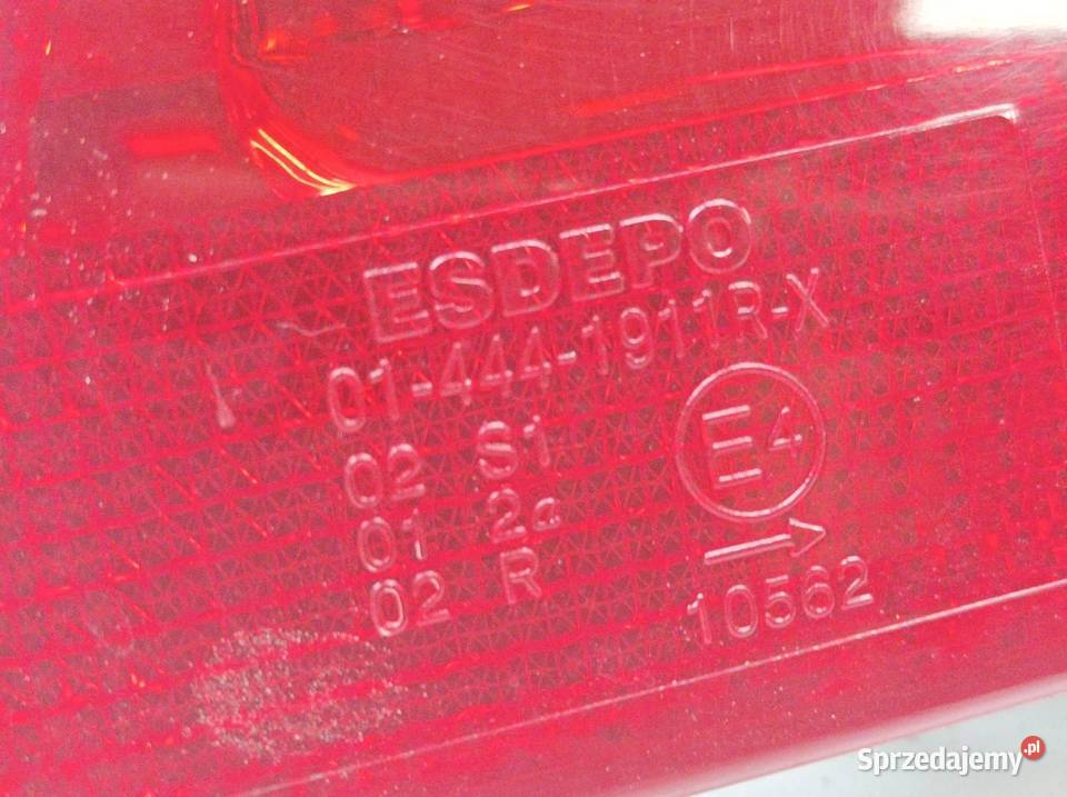 LAMPA TYŁ PRAWA SEDAN LIFT LCI Bmw Seria 3 IV