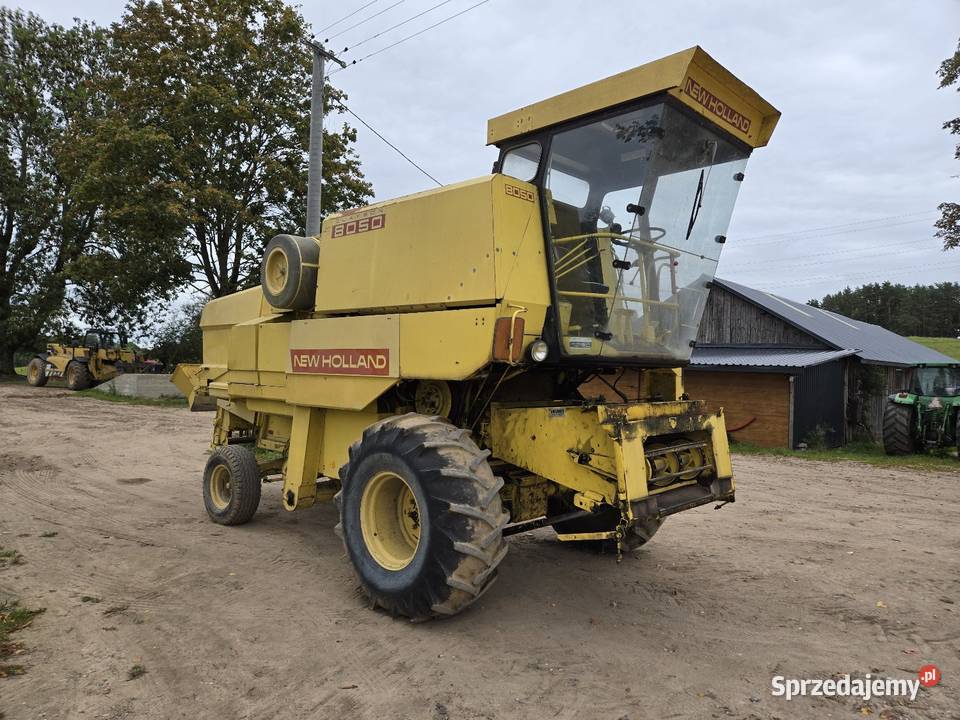 Holland 8050 Kombajn zbożowy Szołtany