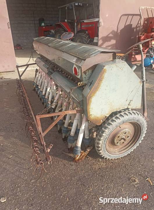 Siewnik zbożowy Poznaniak na plastikowych nieuszkodzony małopolskie Pisarzowa