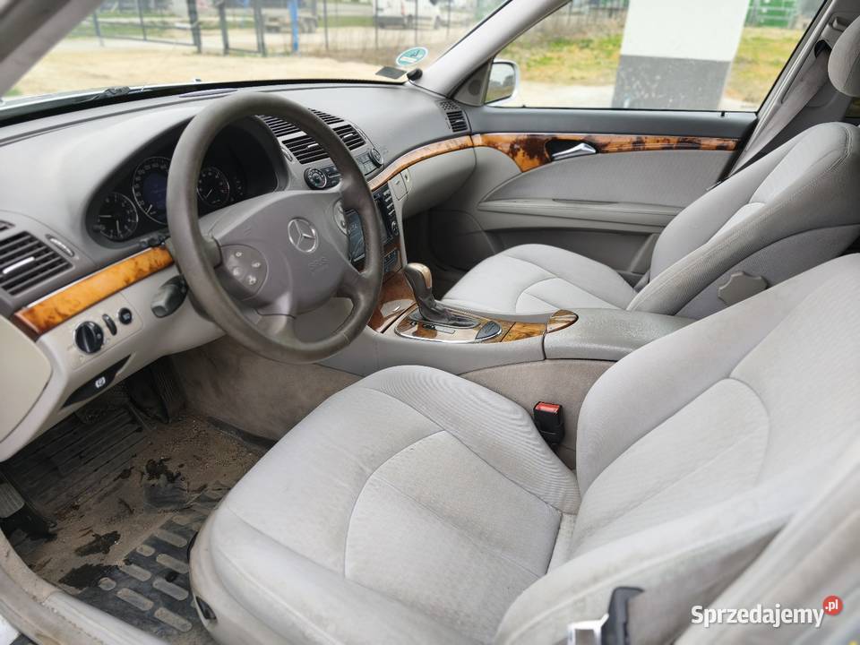 Mercedes Benz E gazbenzyna przyciemniane szyby Dobrzykowice