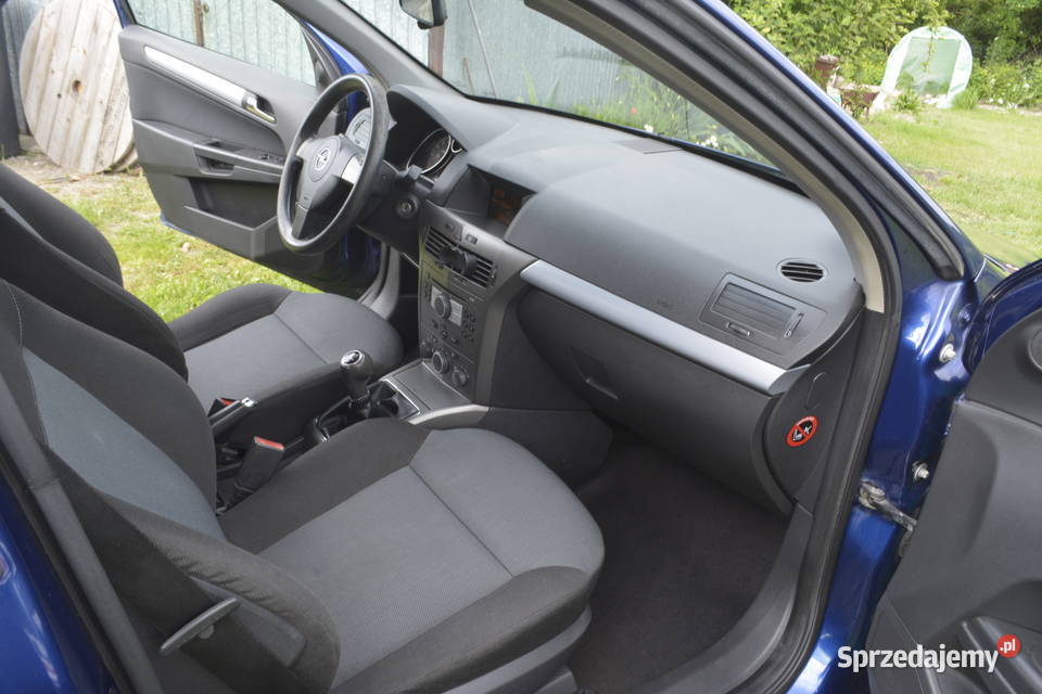 Opel Astra 16 benzyna manual bezwypadkowy Astra
