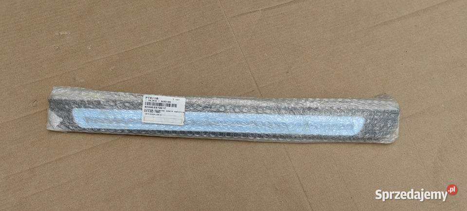 8K0853373 01C AUDI A4 Listwa progowa lewy przód Karoseria Rożnów