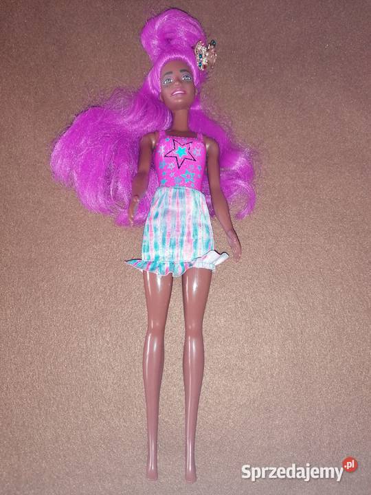 Lalka Barbie murzynka z różowymi 3 lata+