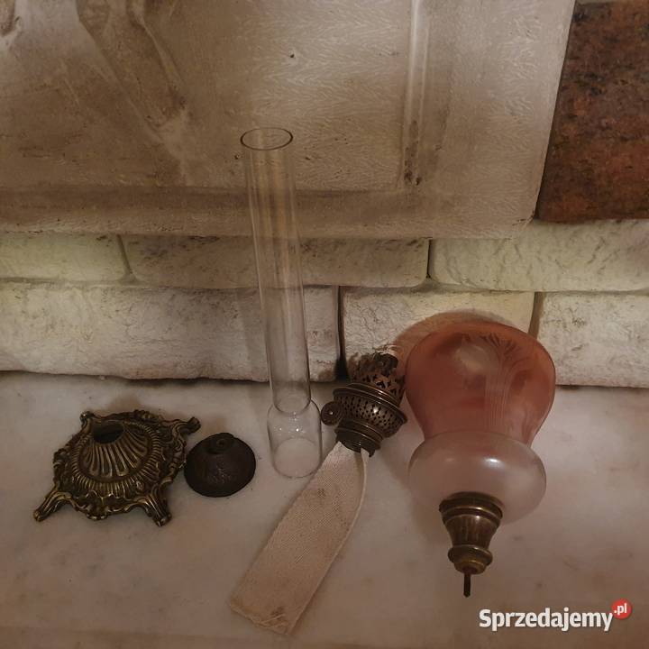 Mała sprawna lampa naftowamuzealny oryginał z dolnośląskie Wrocław