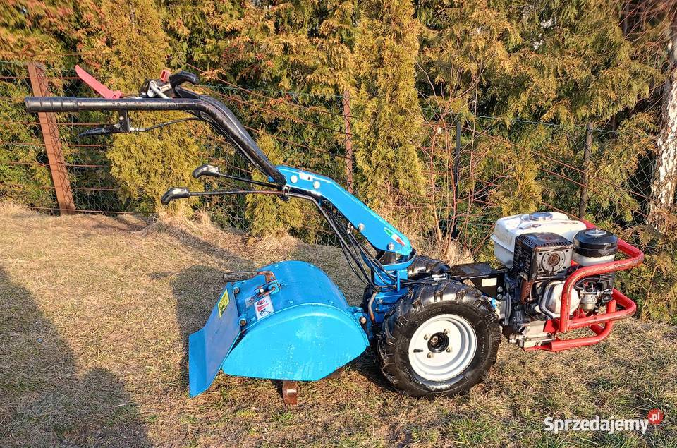 Glebogryzarka spalinowa ciągniczek dzik Pozostałe Miechów