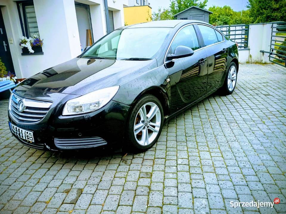 Opel Insignia 160 20 CDTi ecoFLEX 2011 1956cm3 Rumia sprzedam