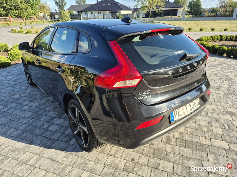 Volvo V40 15 benzyna lift automat navi LED 118 lubelskie Drelów