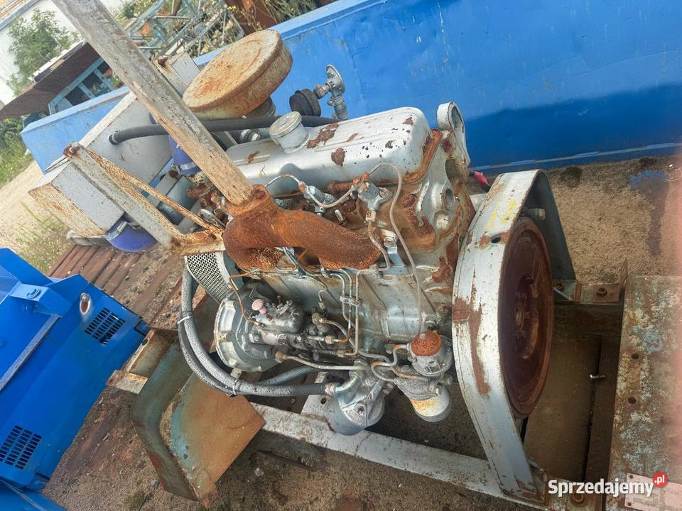 Silnik GM A043A100 4 cylindry chłodzony cieczą Kołodziejewo