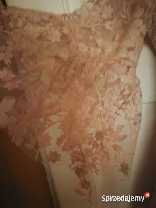 Koronkowa pudrowa sukienka Zielonki