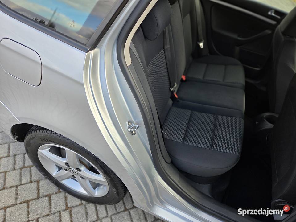 16TDI 105 Klima Elektryka DRL Isofix AUX diesel Tulce