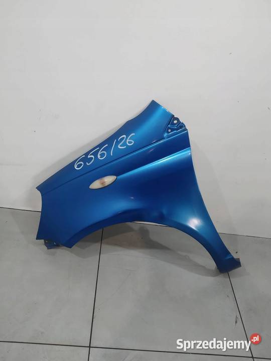 BŁOTNIK LEWY PRZÓD LIFT Toyota Yaris I 19992005