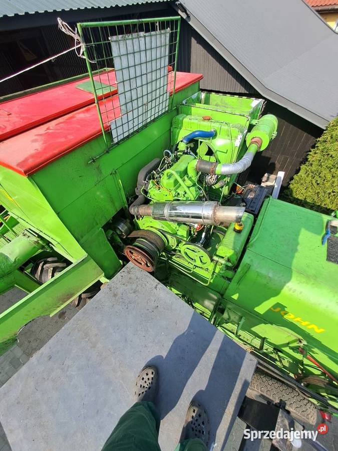 John Deere 330 piękny egzemplarz