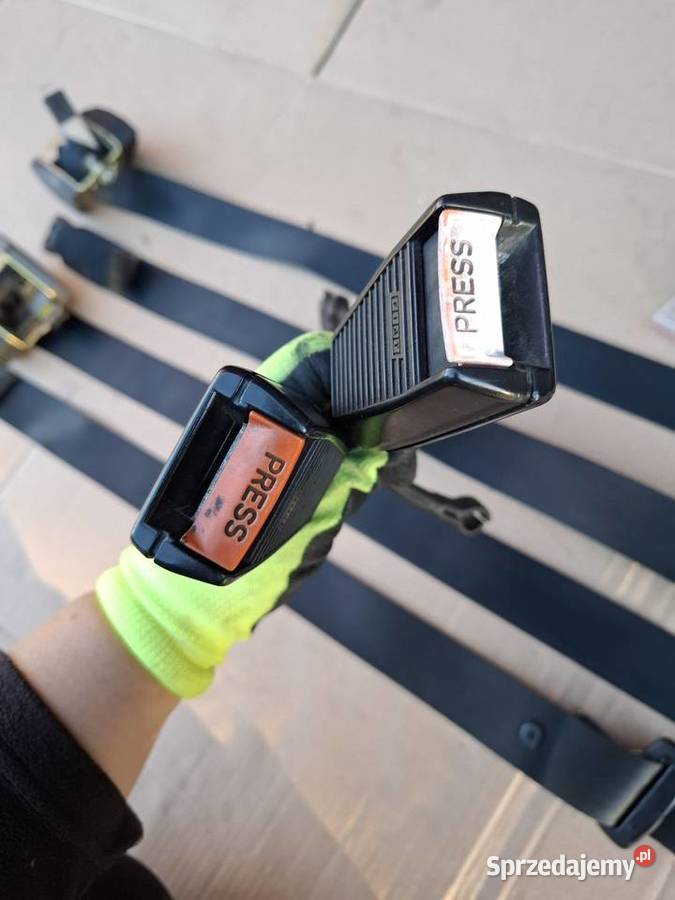 Pasy bezpieczeństwa przód przednie Fiat 126p Strzelce Opolskie