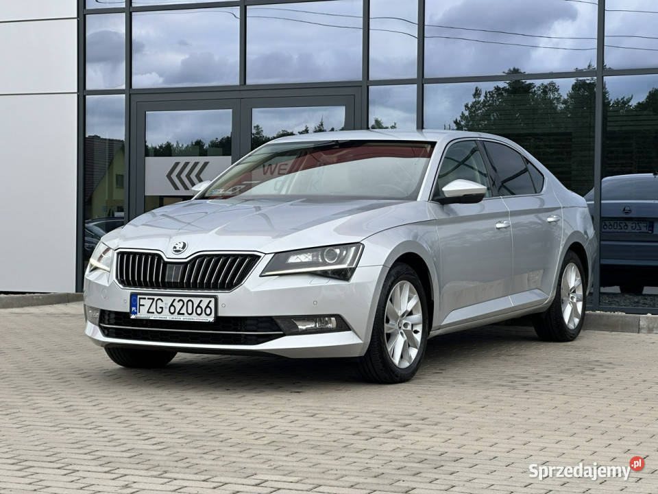 koda Superb EleKlapa Skóra Xenon Navi Grzane czujnik zmierzchu Kąty Opolskie