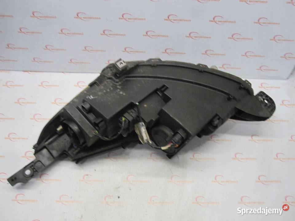 PEUGEOT 2008 I 13r lampa prawa przód 9677810080 Kielce