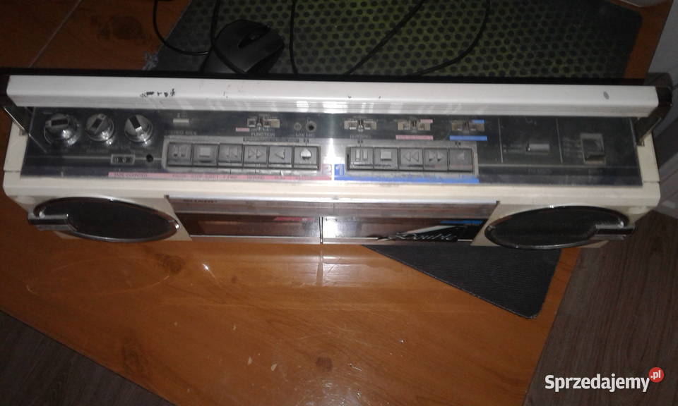 Radiomagnetofon sharp QT 77 jamnik vintage Łomża
