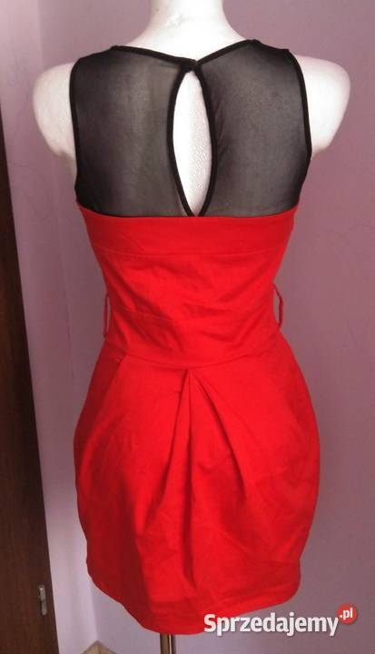 Elegancka czerwona sukienka z czarną siateczką podkarpackie