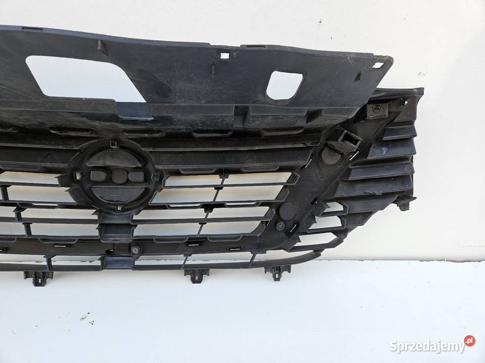 NISSAN NV300 GRILL ATRAPA ZDERZAKA PRZÓD osobowe