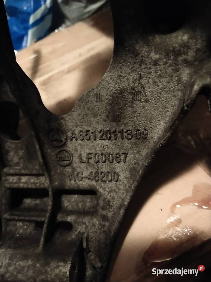 JEEP COMPASS MERCEDES 22 CRD ŁAPA SILNIKA osobowe Bydgoszcz