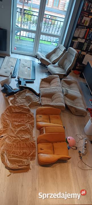 Komplet foteli i tapicerki Alfa Romeo Alfetta osobowe Okrajnik