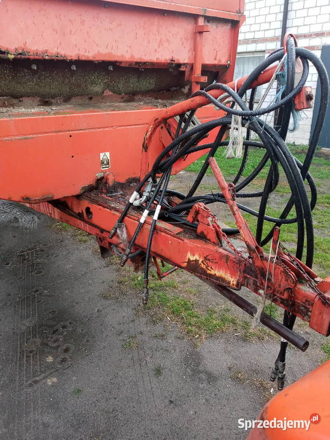 Przyczepa samozbierająca T0101 nieuszkodzony