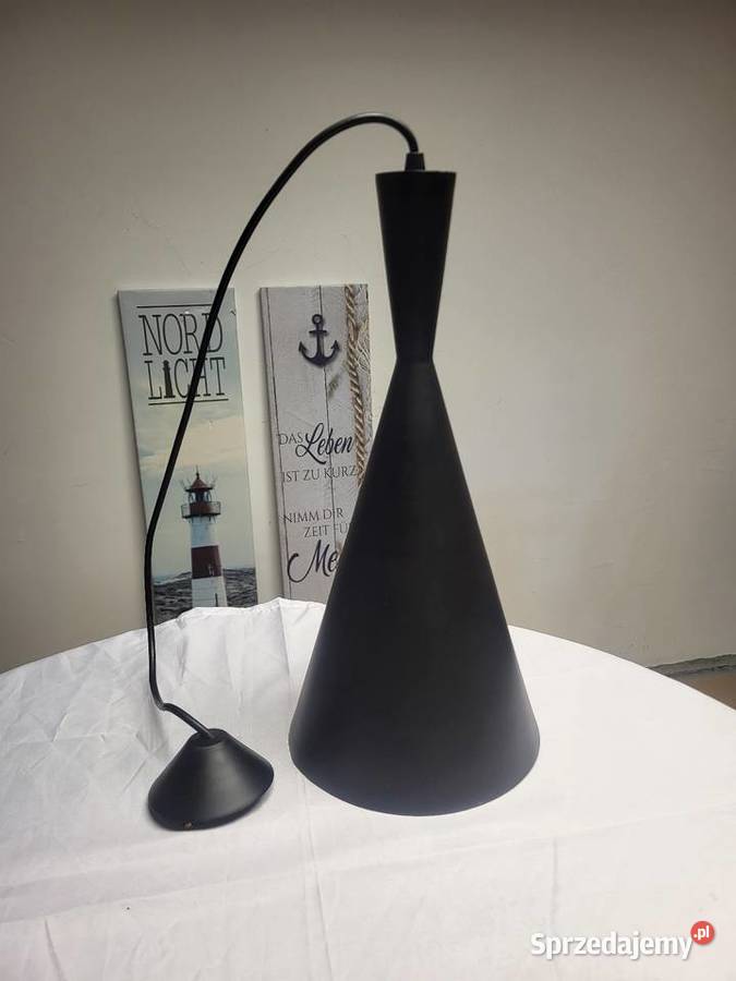 Designerska lampa wisząca Loft Czarny Stożek
