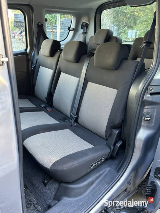 zamiana na osob dostawcze OPEL COMBO TOUR 16 7 diesel Poznań